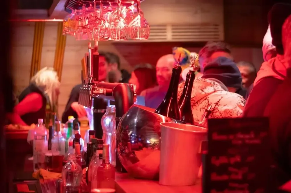 Bar restaurant de montagne à Vars (station de ski)