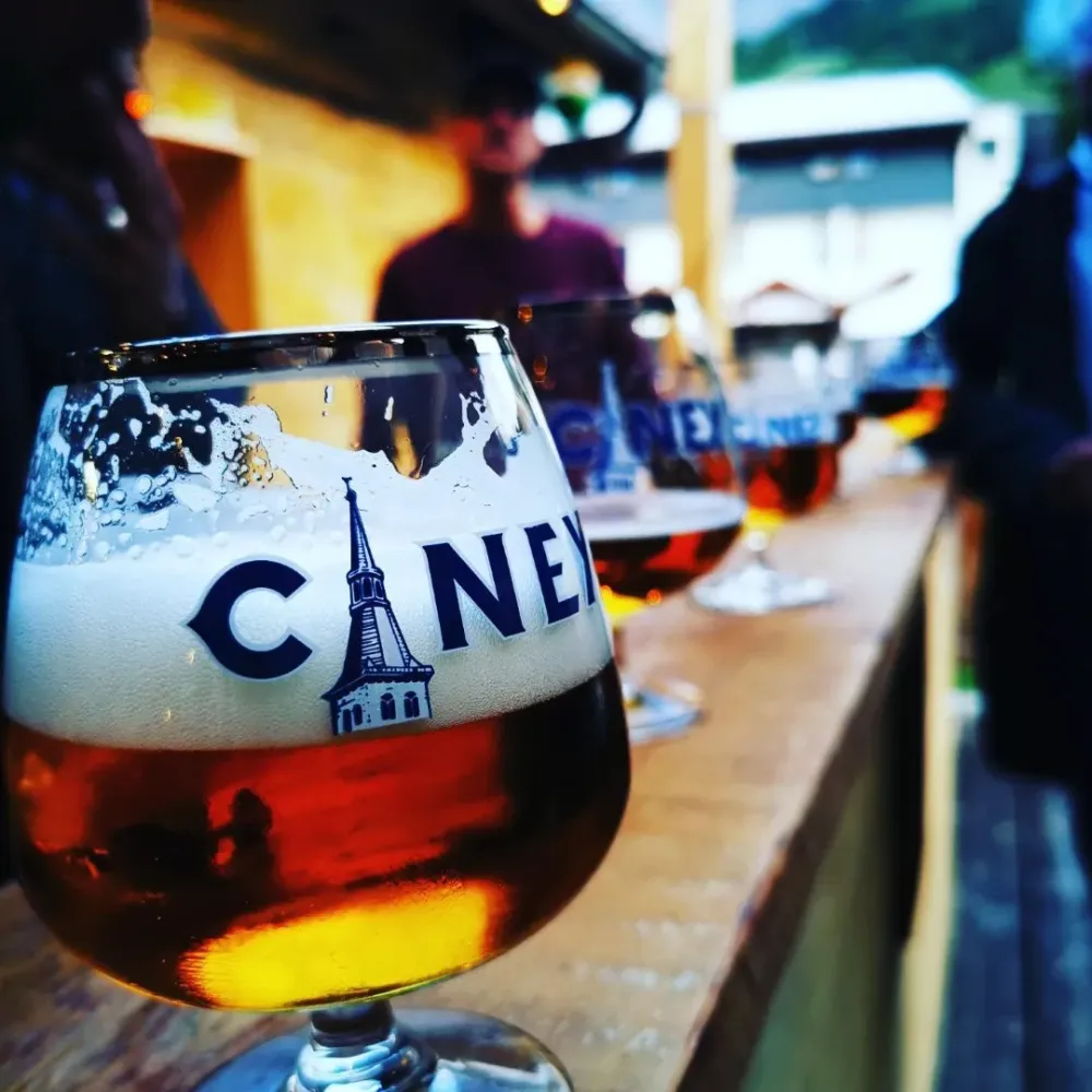 Bar après ski à Vars (station de ski)